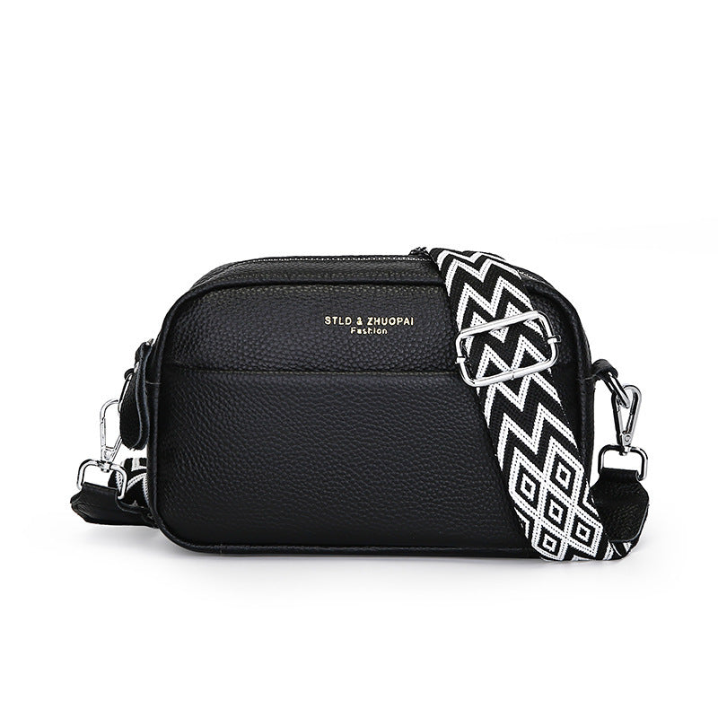 Black Crossbody Camera Bag – Contrast Strap Everyday Accessory