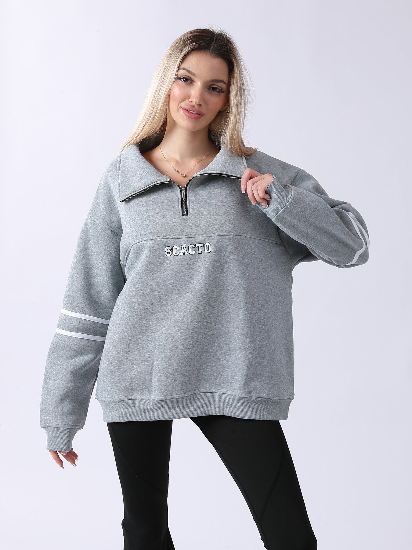 Woman Zip-Up Graphic Hoodie – Casual Sporty Streetwear