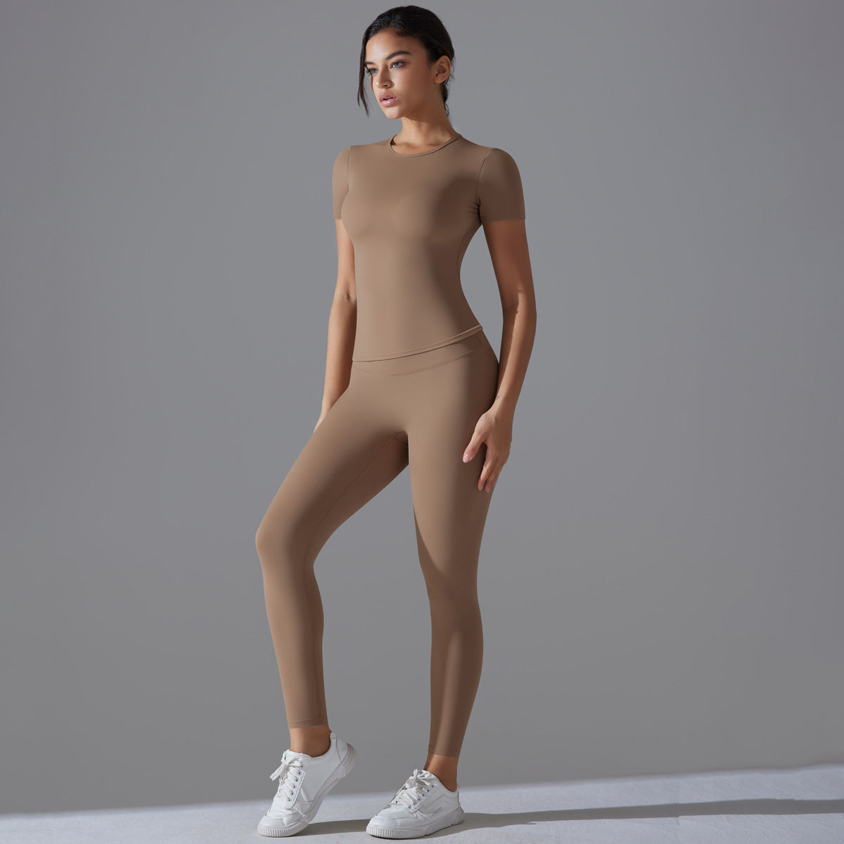 Woman Graphite Sculpt Set – Seamless Workout Look