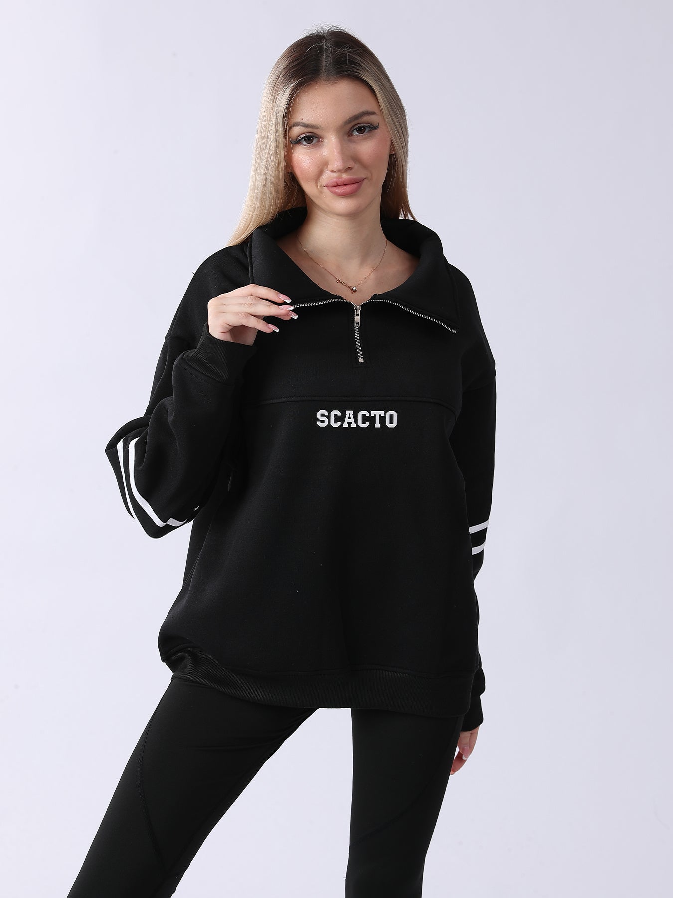 Woman Zip-Up Graphic Hoodie – Casual Sporty Streetwear